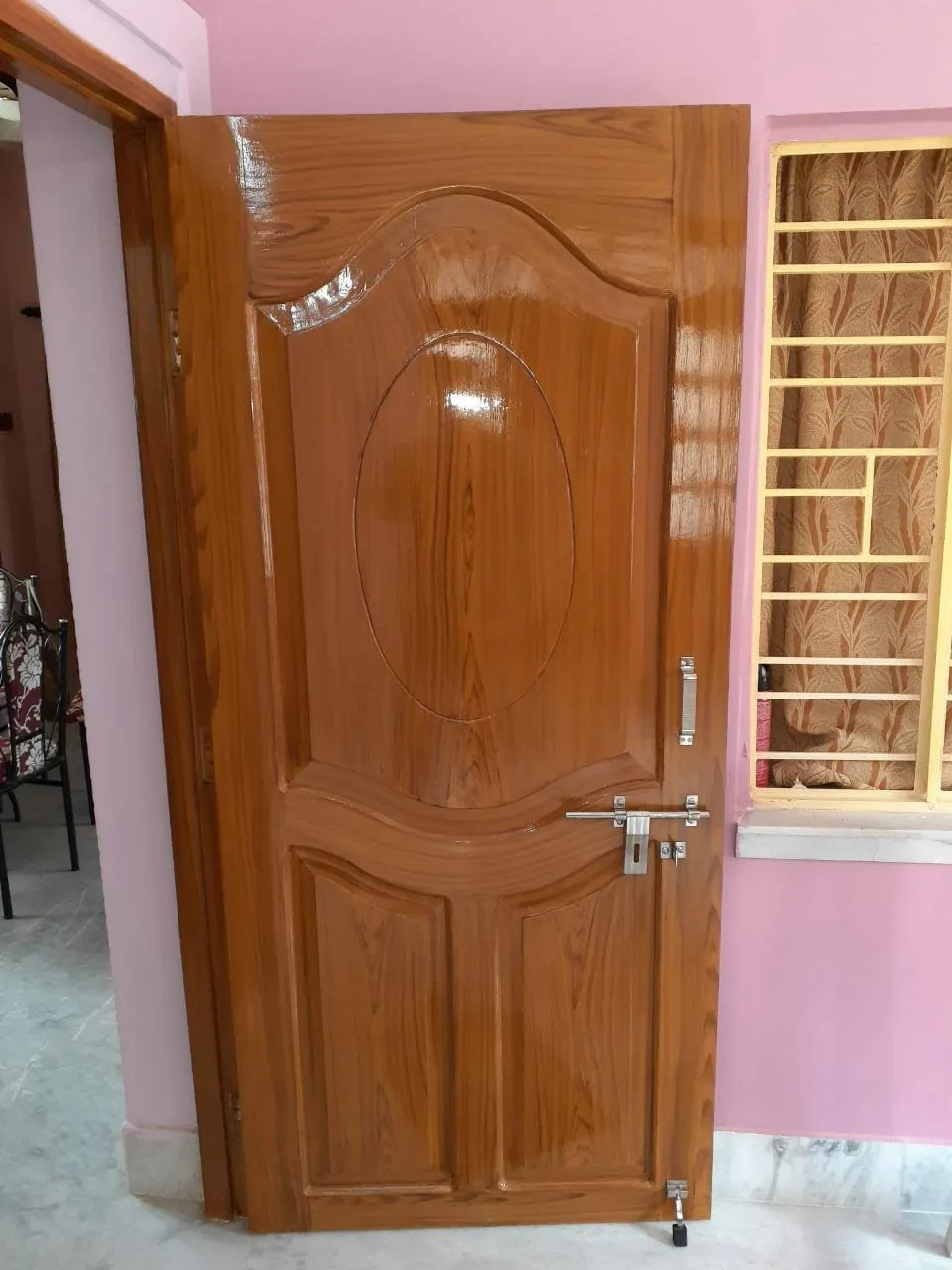 Curved Raised Panel Wooden Door Design