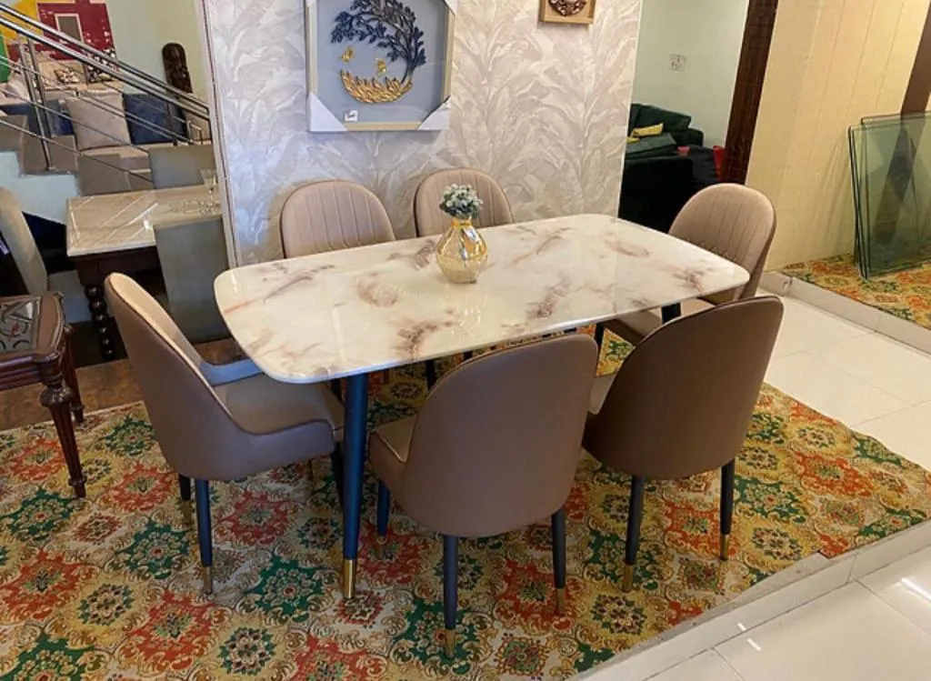 Pale Top Curved Chair Wooden Dining Set