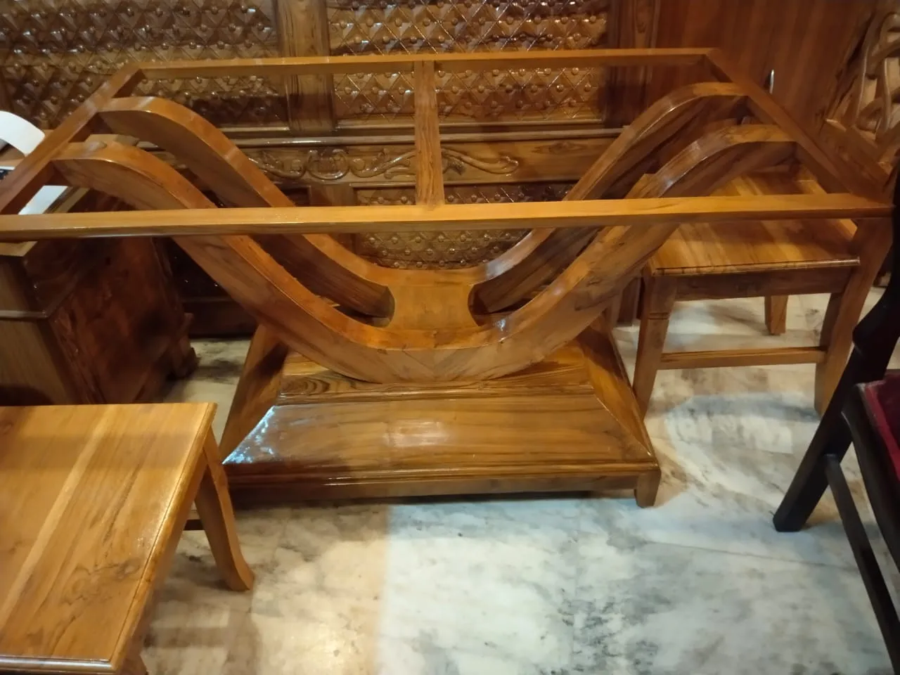 Sweeping Base Rectangular Wooden Dining Set